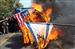 راهپیمایان 13 آبان پرچم آمریکا و اسرائیل را به آتش کشیدند